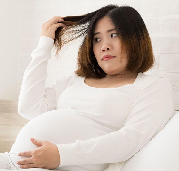 Các bà mẹ nên để tóc ngắn khi mang thai để thuận tiện chăm sóc