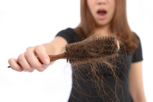 Cấy tế bào mầm tóc giúp bạn khắc phục tình trạng tóc yếu, tóc rụng nhiều từ bên trong