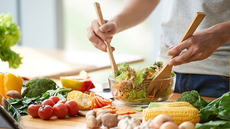 Ăn những thực phẩm giàu chất dinh dưỡng cho tóc