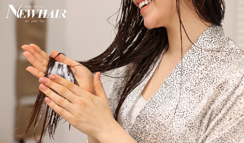dấu hiệu hói ở nữ