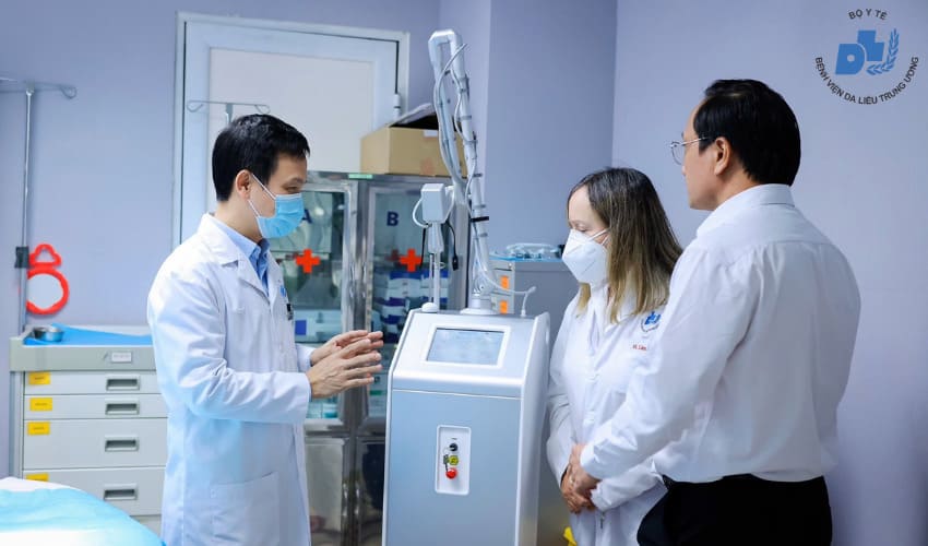 khám rụng tóc bệnh viện da liễu trung ương