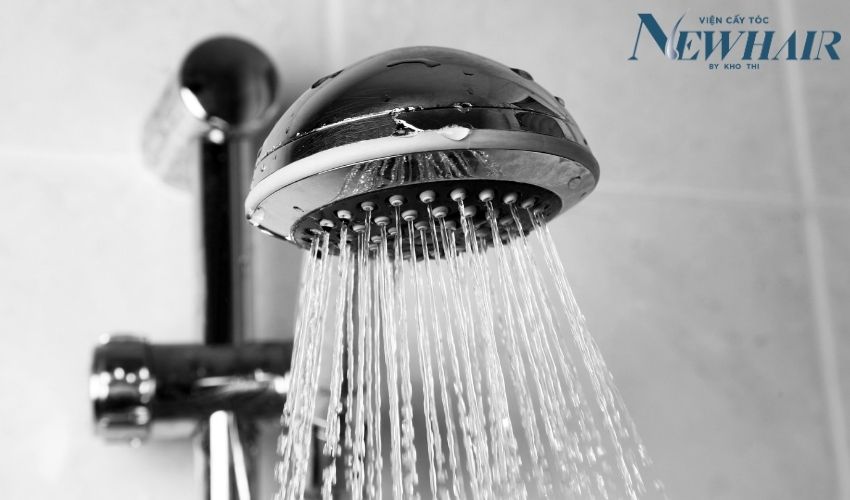 gội đầu nhiều có mọc tóc không