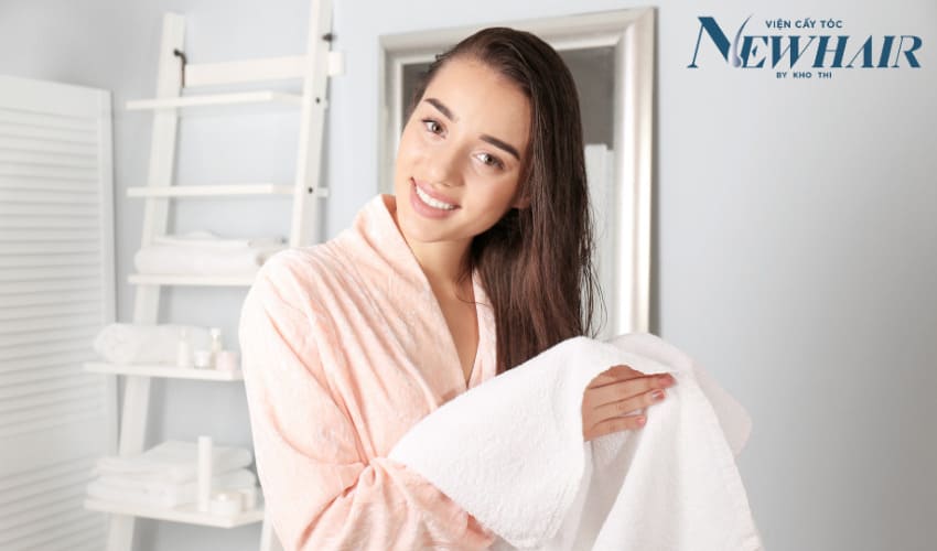 gội đầu nhiều có nhanh mọc tóc không