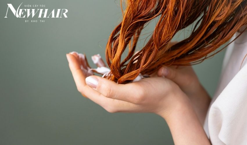 cách gội đầu giảm gãy rụng tóc